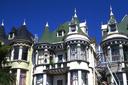 Fabulous turrets on these homes.  Ashe went to elementary school in the Alamo Square area and not too far from these very homes.